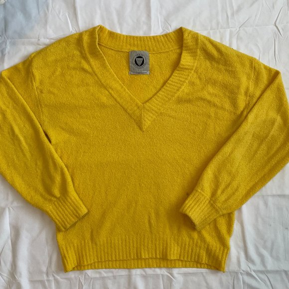 Urban Outfitters Yellow V Neck Sweater - Picture 2 of 4